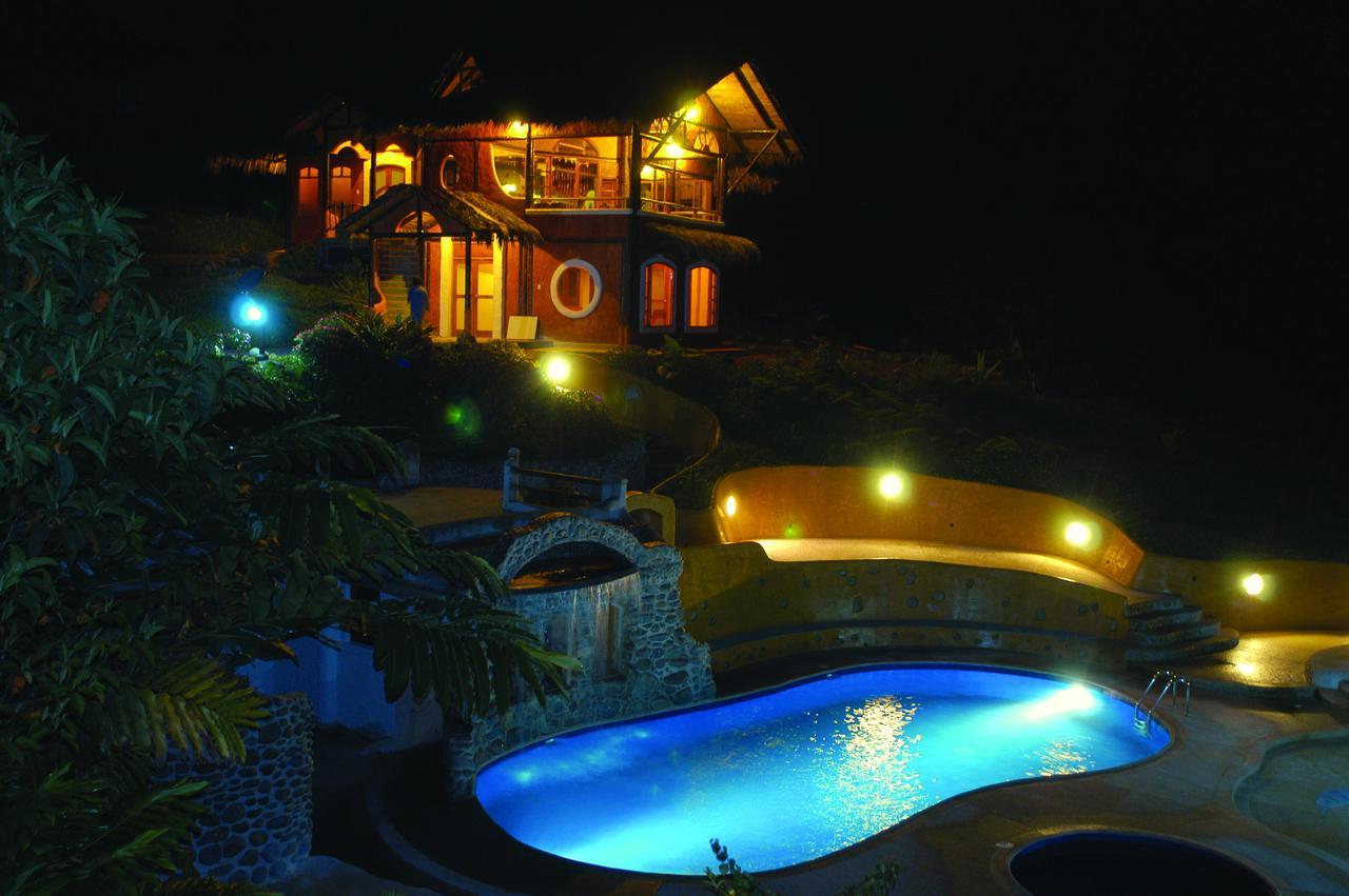 Hosteria "El Encanto" San Miguel de los Bancos エクステリア 写真