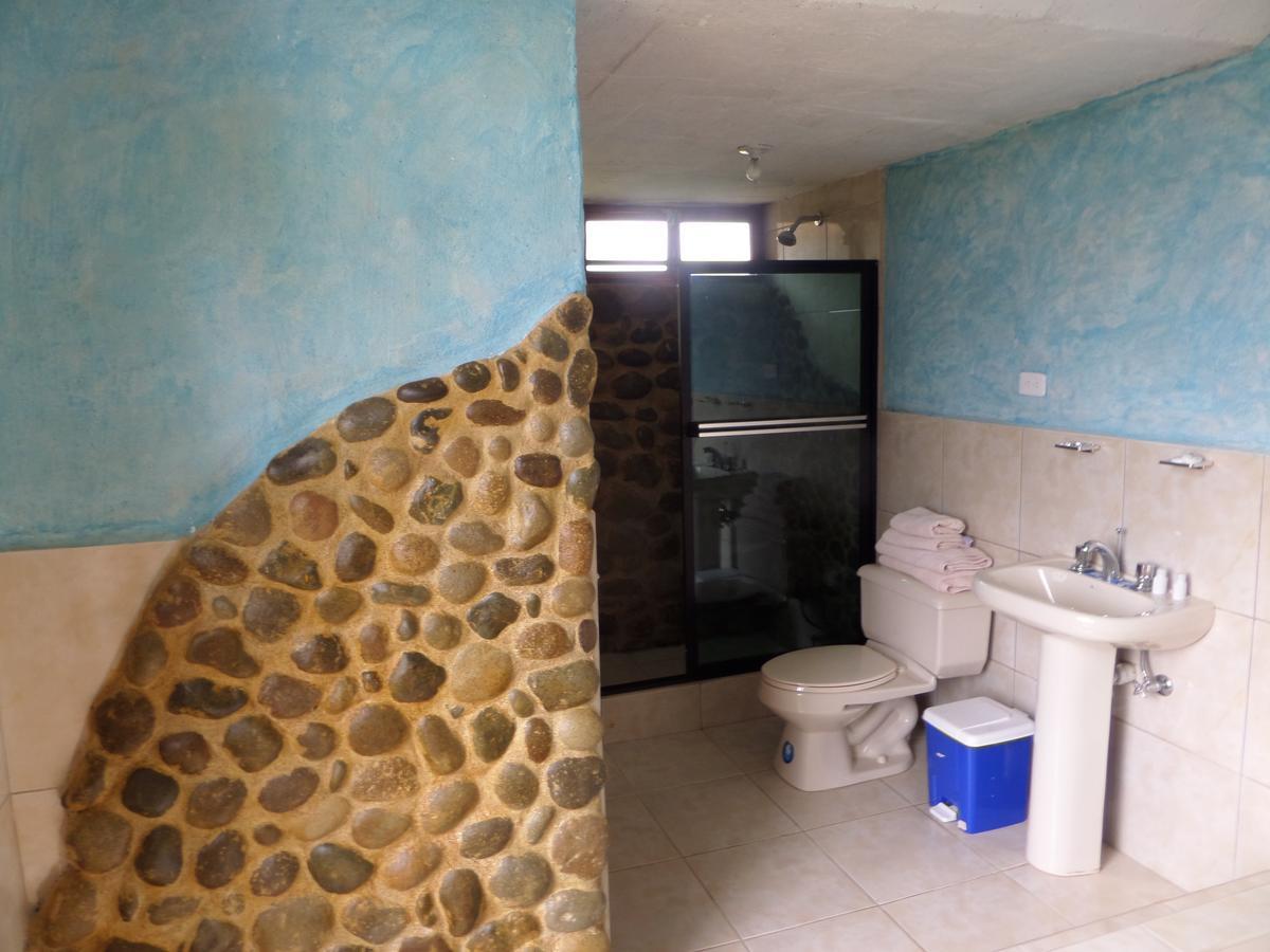 Hosteria "El Encanto" San Miguel de los Bancos エクステリア 写真